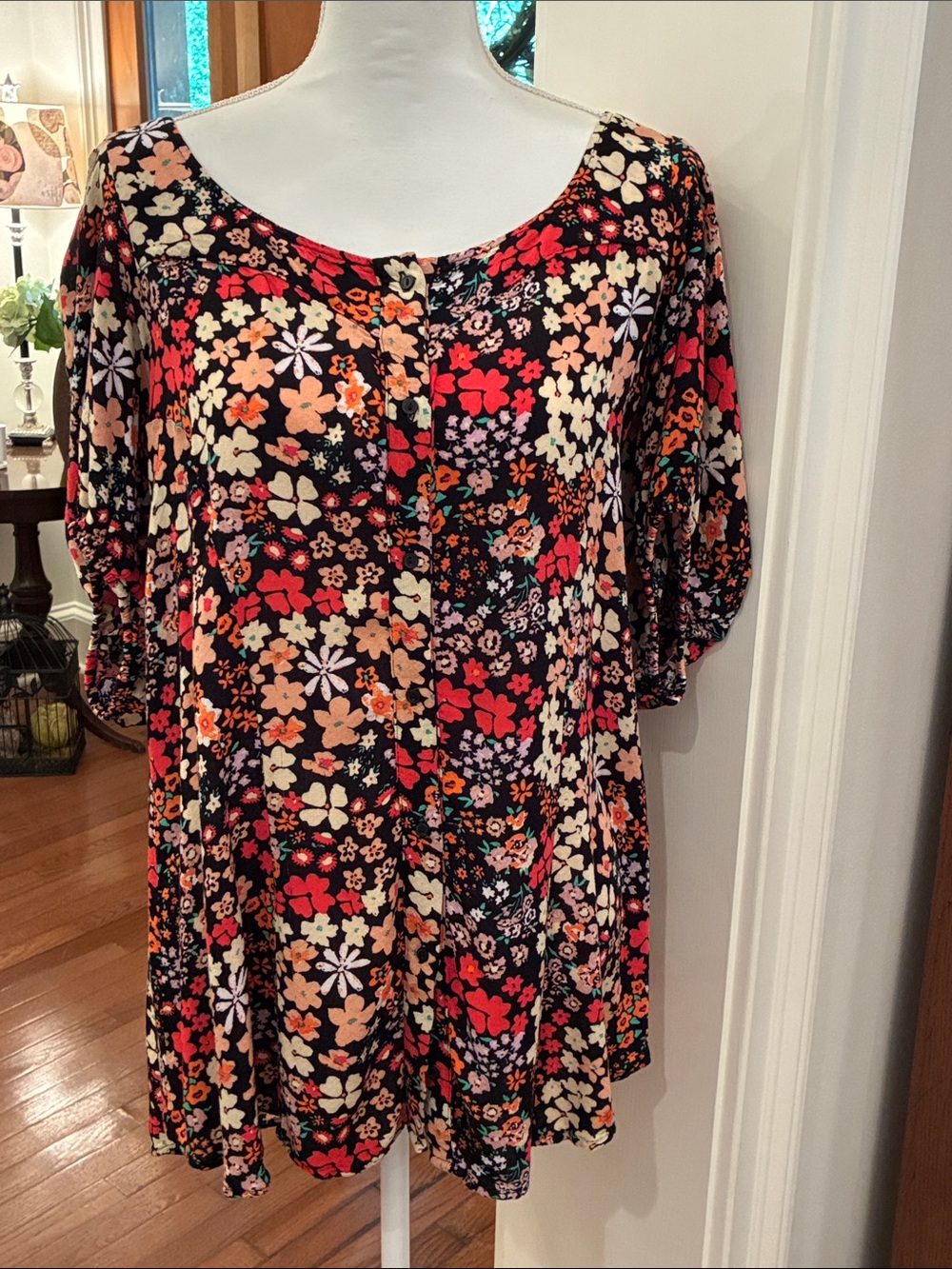 Free People Boho Black Floral Scoop-Neck Button Tunic with Tie Accent Back